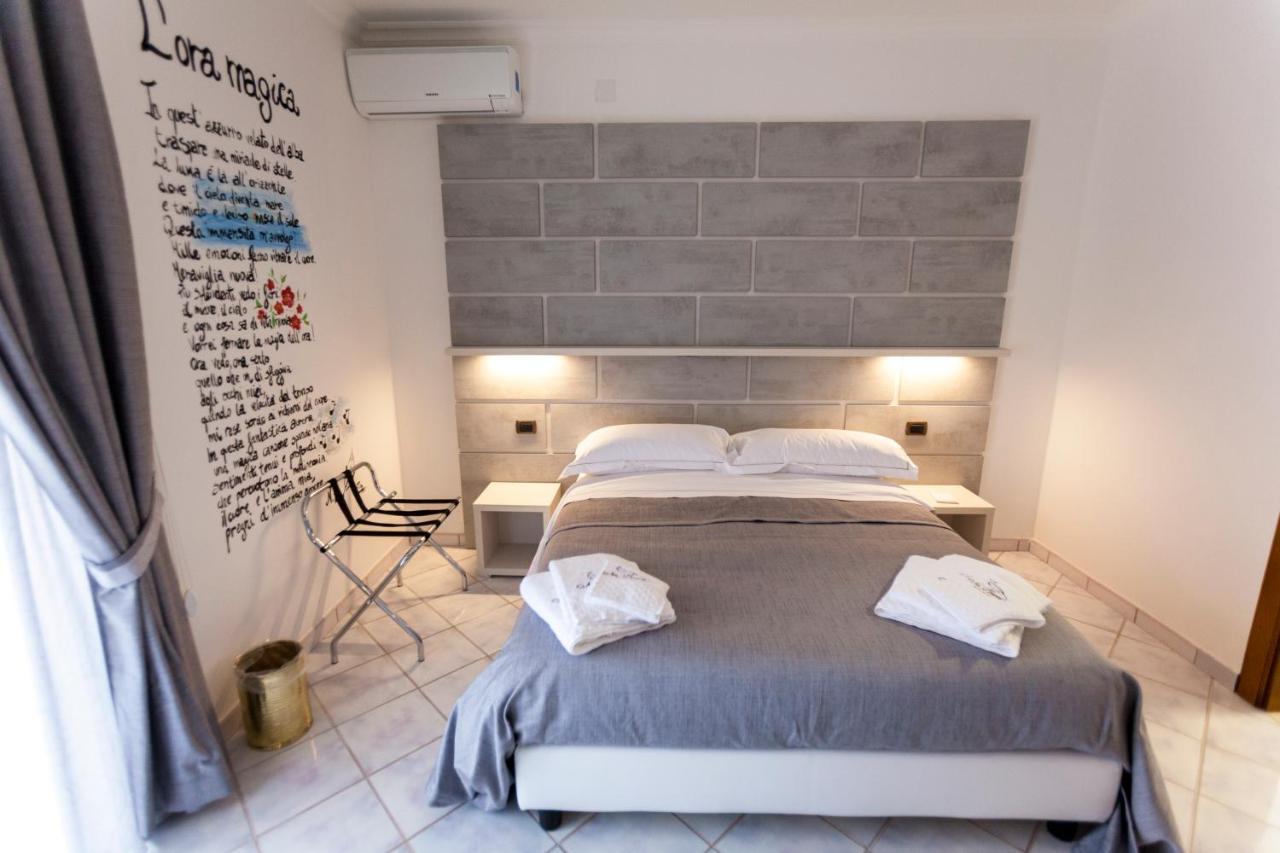 Na' Poesia B&B Di Charme SantʼAgata deʼ Goti Buitenkant foto